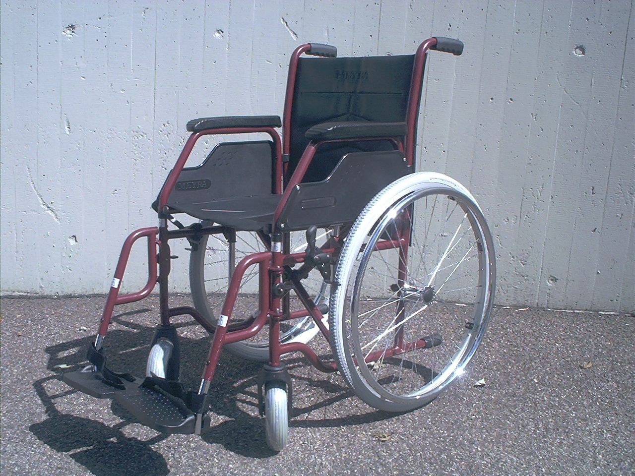 Manual wheelchair